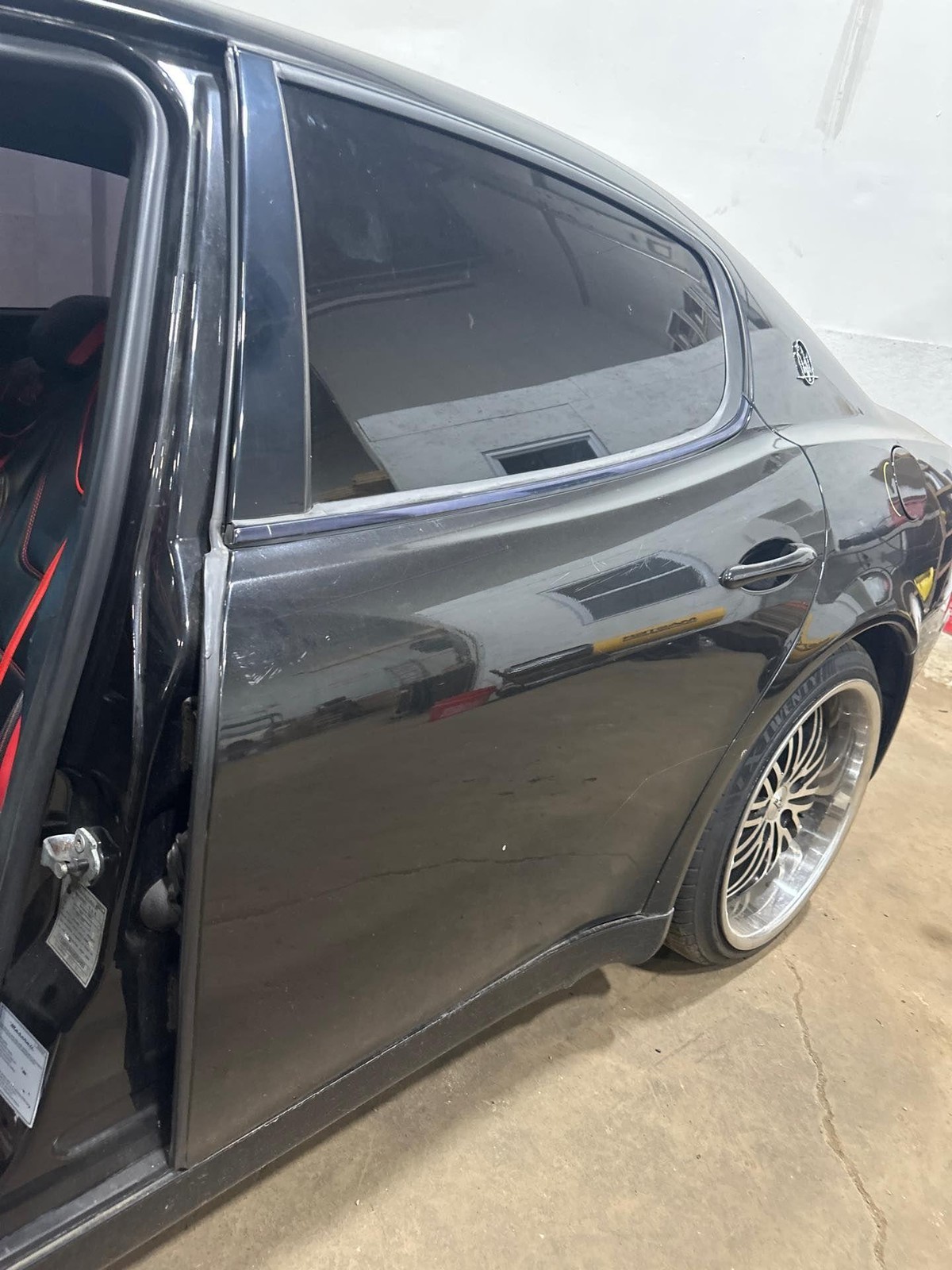 08 MASERATI QUATTROPORT Rear Door Window Glass Driver
