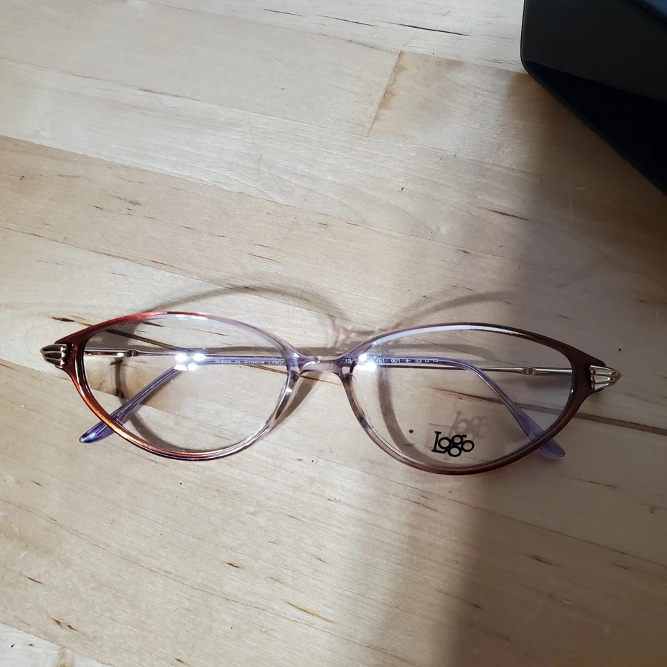 Delicadas monturas de anteojos con logotipo vintage Paris ojo de gato hechas en Francia con estuche Foto 2 de 4