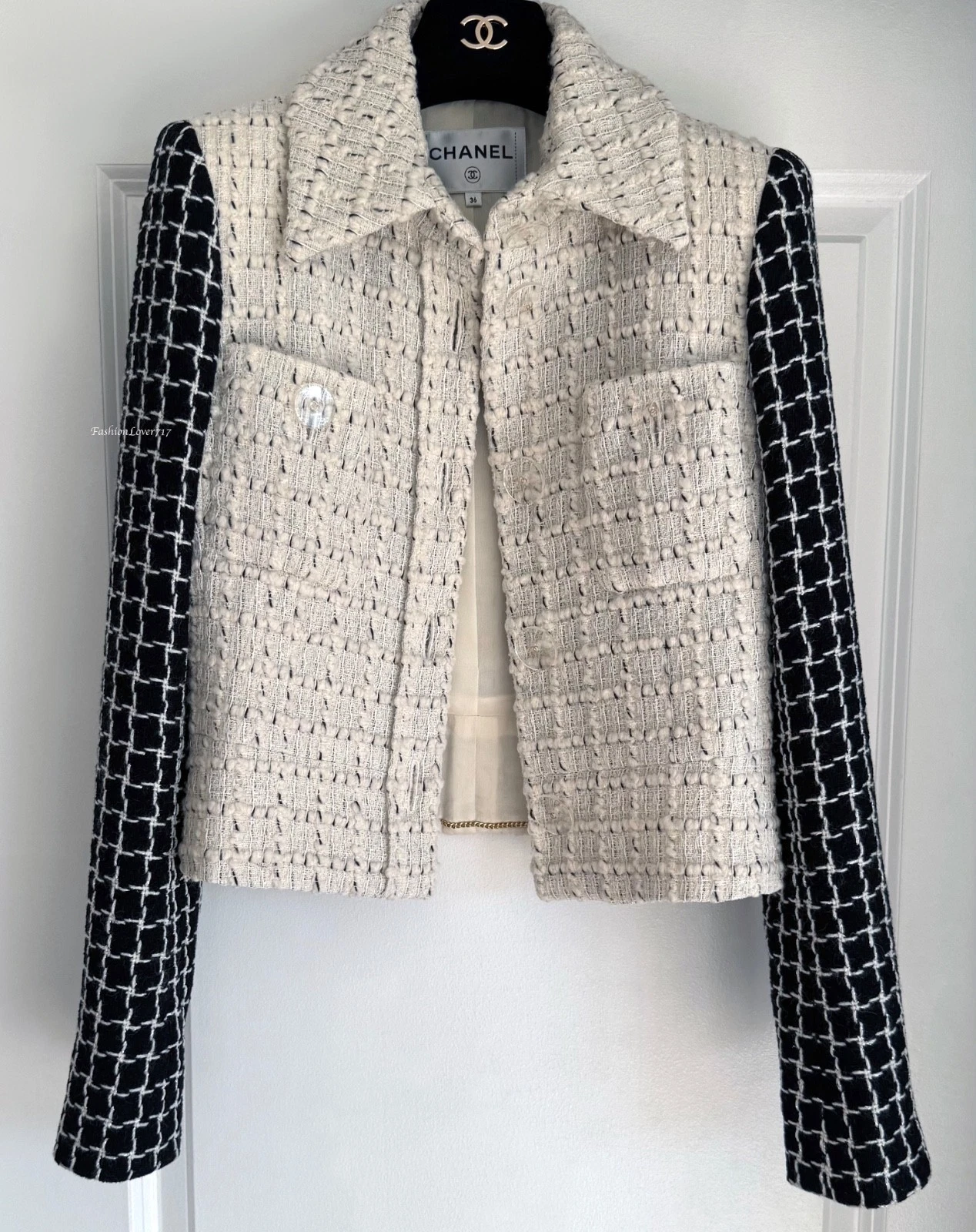 GIACCA CHANEL 17A COSMOPOLITE ECRU NERA FANTASIA LANA TWEED CC BOTTONI 36