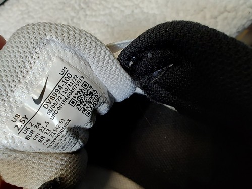 Nike Jungen Größe 2,5Y Basketballschuhe weiß schwarz DV 8994-100 Turnschuhe - Bild 5 von 9