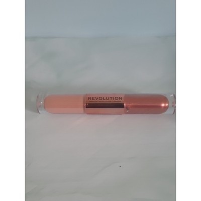 Revolution Make Up .. Double Up Liquid Shadow .. Infatuated