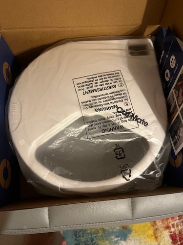 Cat Mate C300 3 Bowl Automatic Pet Feeder With Timer for Cats & Small Dogs - Picture 4 of 5