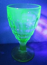 vintage uranium / depression glass Water Goblet Colonial Block Hazel Atlas
