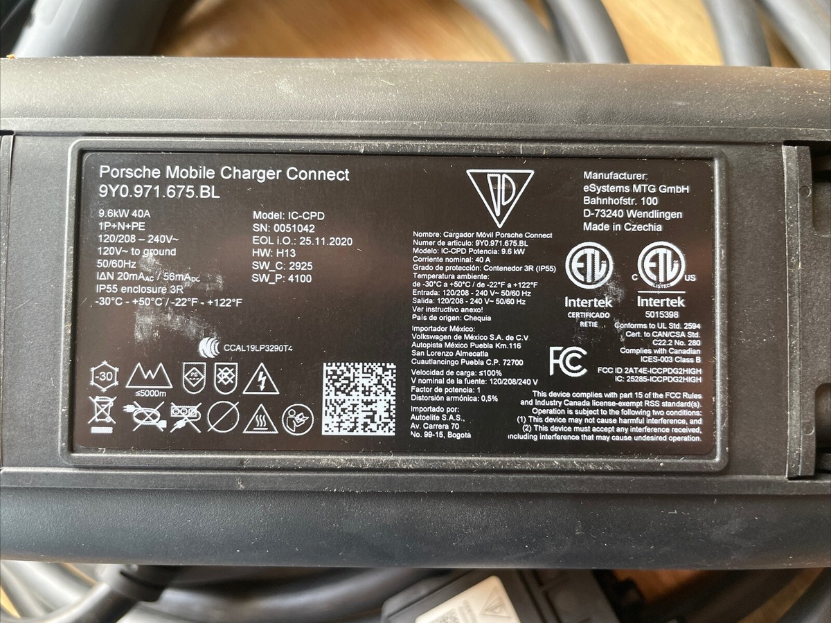 ポルシェ モバイルチャージャー コネクト 9y0.971.675.BM ポルシェモバイルチャージャーコネクト延長コード付 ポルシェ モバイル