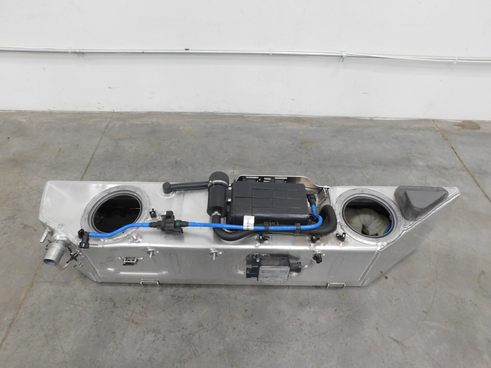 2016 15 17 18 19 McLaren 570S 570 Fuel Tank Cell / Controller #0408 Q5
