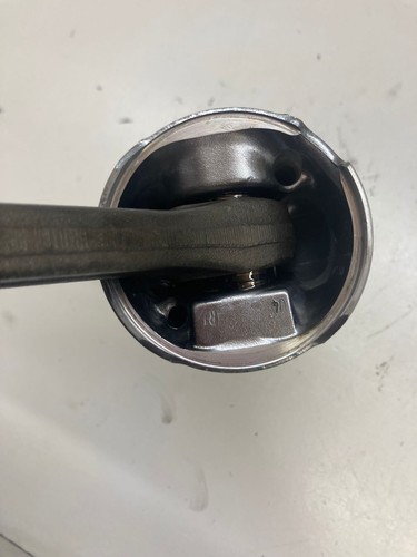 PISTON AND CONNECTING ROD FOR CITROEN C4 1.6 HDI 109 BHP 9HY (DV6TED4) 2010 - Picture 5 of 10
