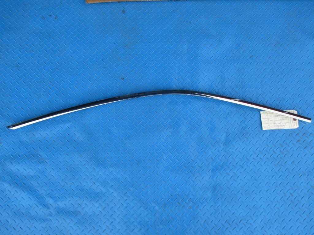 Bentley Mulsanne front left door upper window moulding trim #5158 