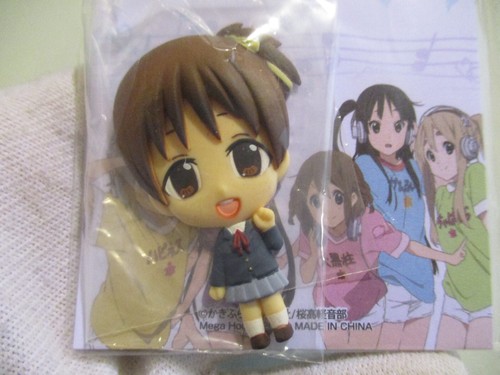 "K-On!" Ui Hirasawa, Kühlschrankmagnet - Bild 2 von 2