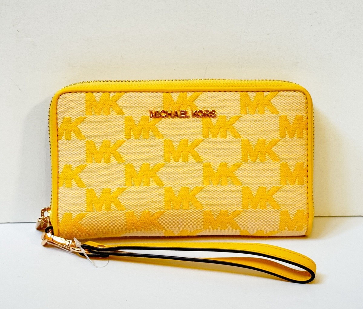 MICHAEL KORS JET SET TRAVEL MULTIFUNCTION PHONE WALLET MK GOLDED