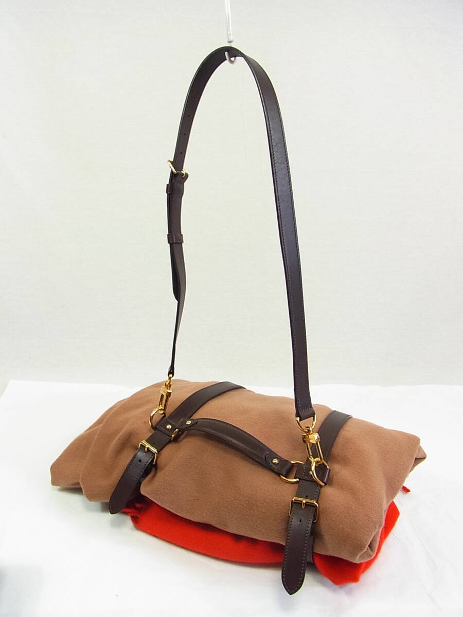 RARE  Louis Vuitton   Louis Vuitton   New  Blanket Holder Shoulder Strap Belt