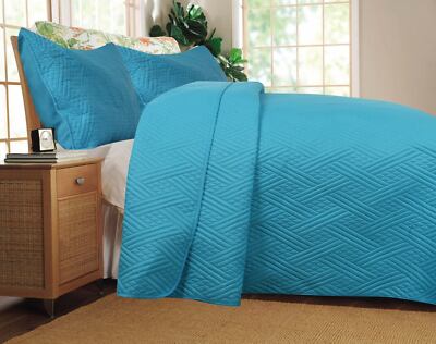 DaDa Bedding Gentle Waves Turquoise Teal Light Blue Lagoon Quilted Bedspread Set