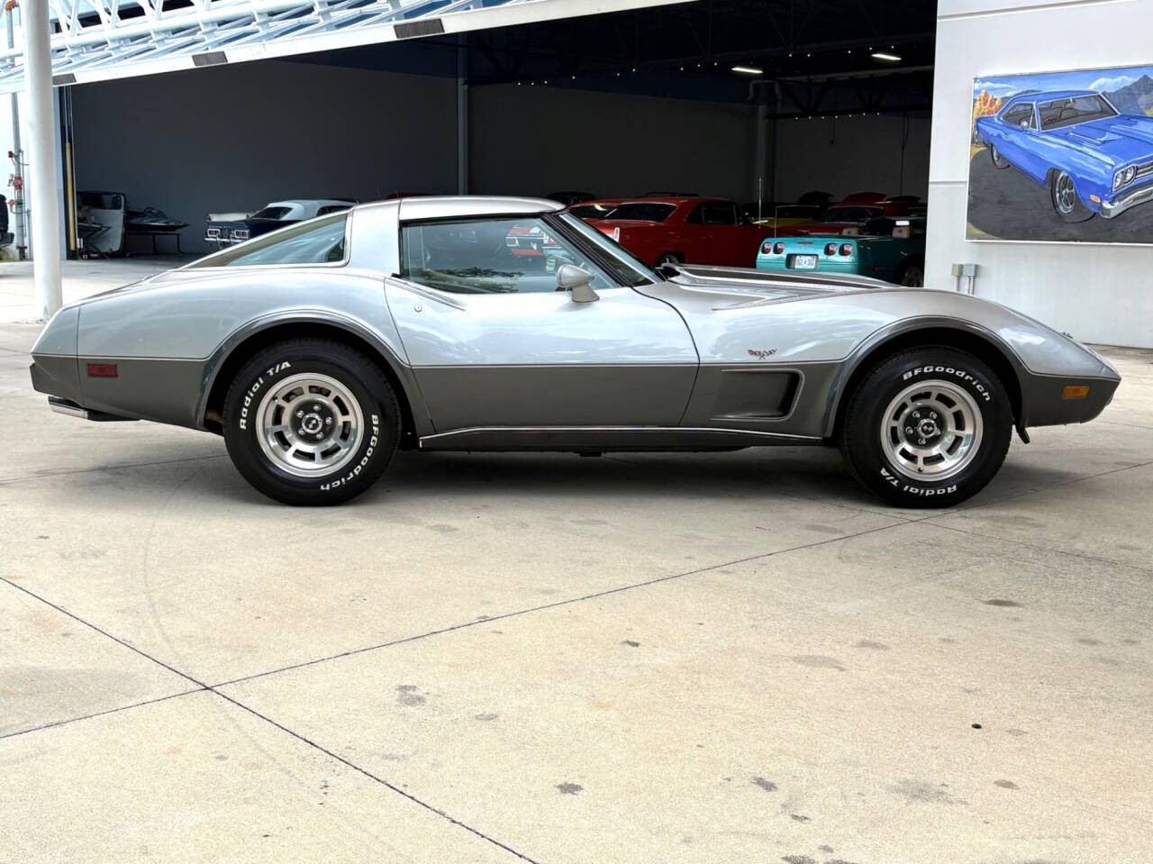 1978 Silver Chevrolet Corvette   | C3 Corvette Photo 5