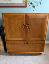 Vintage Ercol Windsor Solid Elm Media Unit. TV Cabinet 1980s