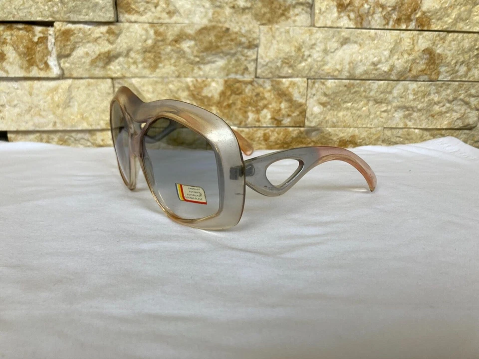 VINTAGE SAMCO SUNGLASSES SQUARED OVERSIZED 1960'S UNUSED WITH TAGS UNISEX PARTY - Image 4 of 4