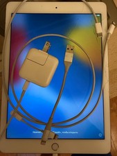 Apple iPad Air 2 Model a1566 Works Great WiFi 64GB Unlocked Screen Is Cracked 