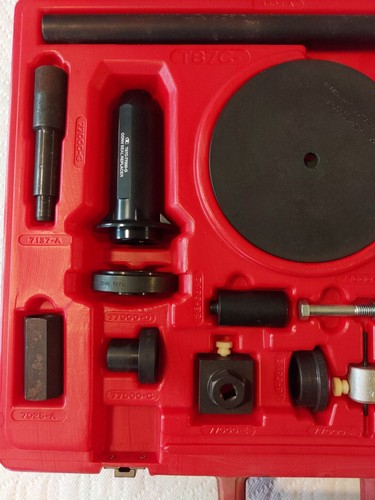 Ford Rotunda T88C-1000-T Essential Service Set - Picture 3 of 16