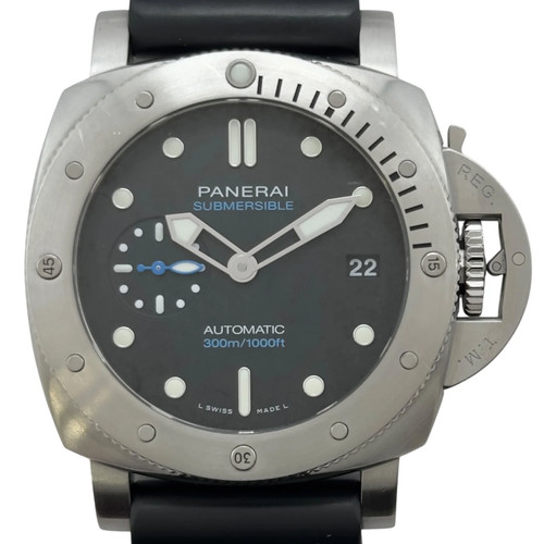 Panerai Submersible 42MM PAM00973 Black #110
