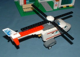TOWN: CITY, HOSPITAL HELICOPTER RESCUE SET 4429 - LEGO - 2012 - USED