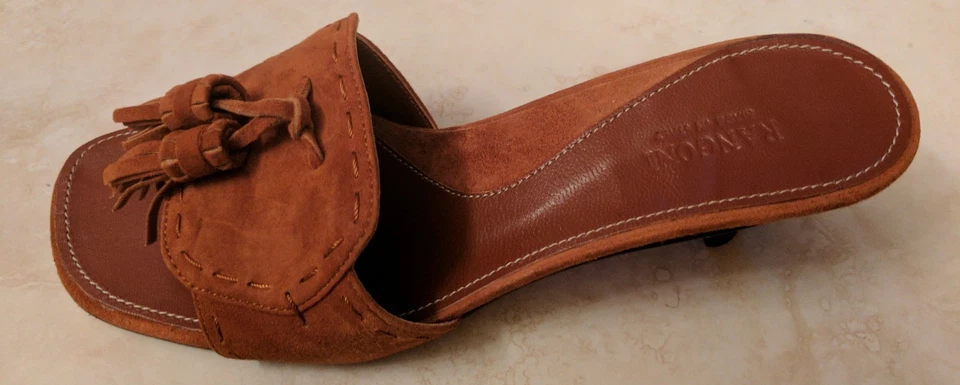 Sandalias de vestir Rangoni 6,5 marrón borlas zapatos para mujer. Venta al por menor $160 Foto 2 de 4