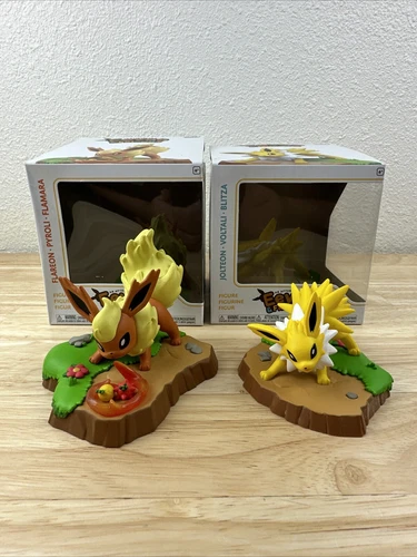 Funko An Afternoon with Eevee and Friends Flareon/ Jolteon  Pokemon Figure LOT 2