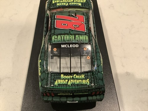 BJ MCLEOD AUTOGRAPHED 2021 FORD GATORLAND BOGGY CREEK AIRBOAT DIECAST & CARD - Picture 14 of 18