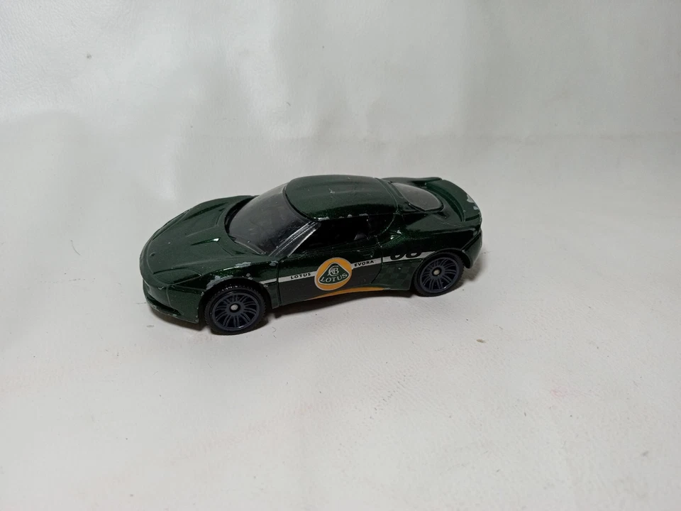 Matchbox 2008 LOTUS MB75 Toy Car 1:60 - Pre-Owned - Image 4 of 4