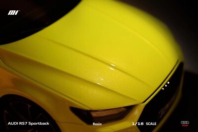 1/18 MotorHelix Audi RS7 from 2020 in Fluorescent Yellow Leather