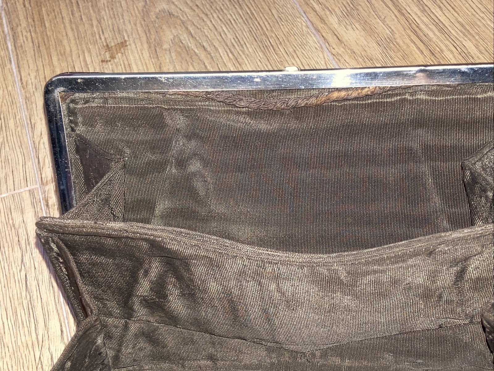 True Vintage Art Deco Two Tone 1930s Clutch Bag 8