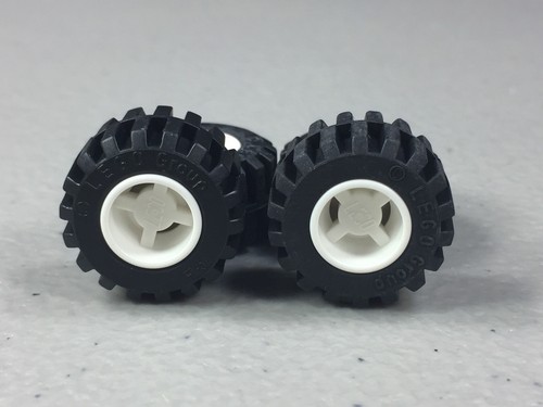 New LEGO White Wheel 11mm x 12mm with Black Tire 21mm x 12mm (x4) - Picture 2 of 8