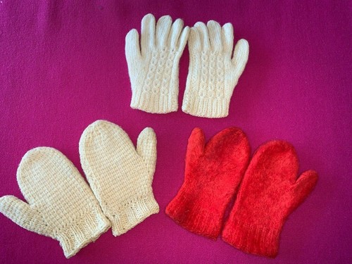 3 paires de gants moufles anciens tricotés main hauteur 13 cm - Picture 1 of 4