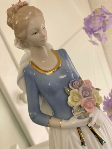 Porcelain Figurine Girl W a Bouquet Statue Sculpture 12" MADE IN CZECH REPUBLIC - Picture 3 of 3