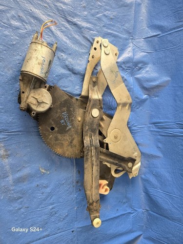 Passenger Front Window Regulator And Motor Fits 74-79 LINCOLN MARK SERIES 74165