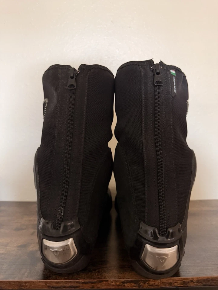 Botas de motocicleta Dainese Axial Pro para hombre negras talla 44 / EE. UU. 11 Foto 3 de 4