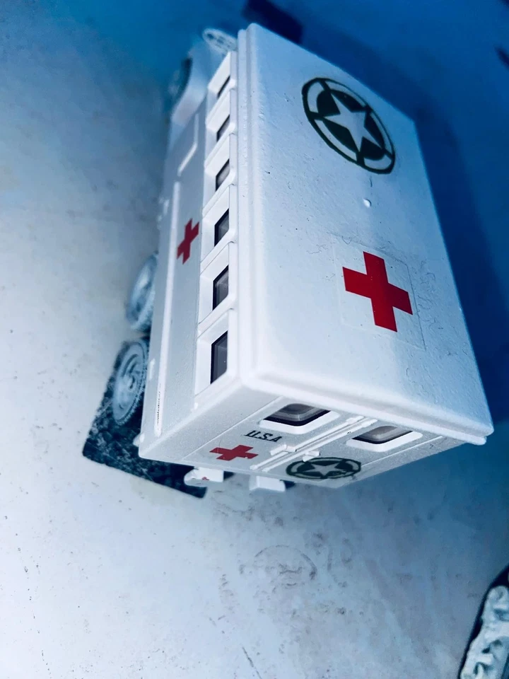 SOLIDO militaire Camion GMC CCKW 353 Ambulance Ardennes 1944 - Photo 4/4