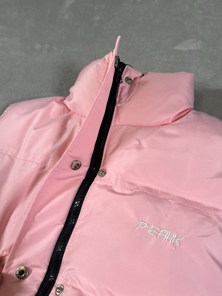 Peak Performance Down Puffer Vest Women's Size Sm… - image 9