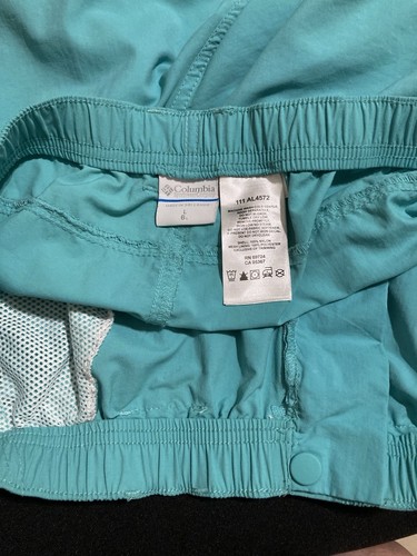COLUMBIA Women's Size L Shorts Aqua Blue Pockets Zipper River Camping Hiking - Picture 5 of 7