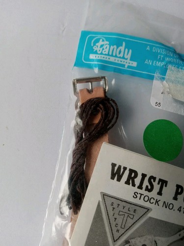 Vintage Tandy Wrist Purse Leather Craft Kit #4148 NOS Wallet Coin Small DIY - Picture 7 of 11