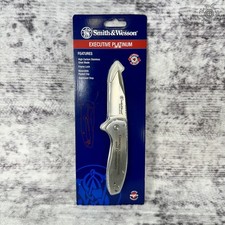New Smith  Wesson Executive Platinum Drop Point Folding Knife 3" Stainless