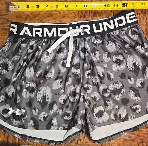 Under Armor Heat Gear Youth Large Black Gray Animal Print Shorts 2.5" Inseam - Picture 5 of 7