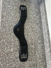 EUC Sabre dressage girth black  leather shoulder relief ergonomic anatomical 28"