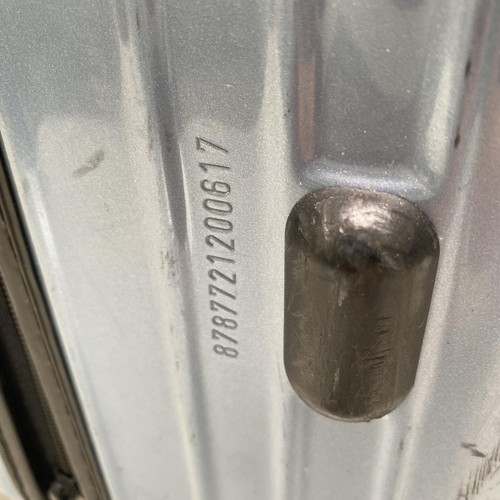 Rimowa Bagaglio in plastica 4 ruote 30" 8787721200617 - Foto 8 di 15