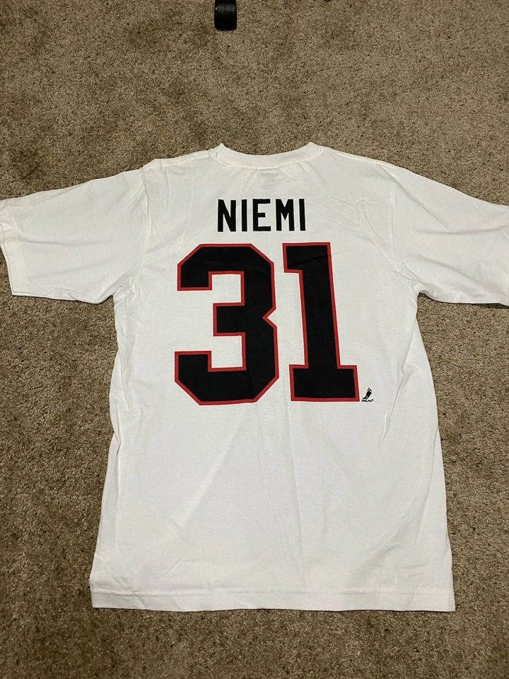 Camiseta Reebok Chicago Blackhawks 2010 Stanley Cup Champions M NHL - 10 afilada Foto 2 de 4