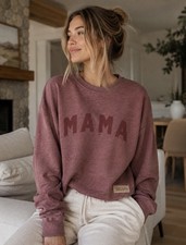 Heavy Blend MAMA Logo Crewneck Fleece Pullove...