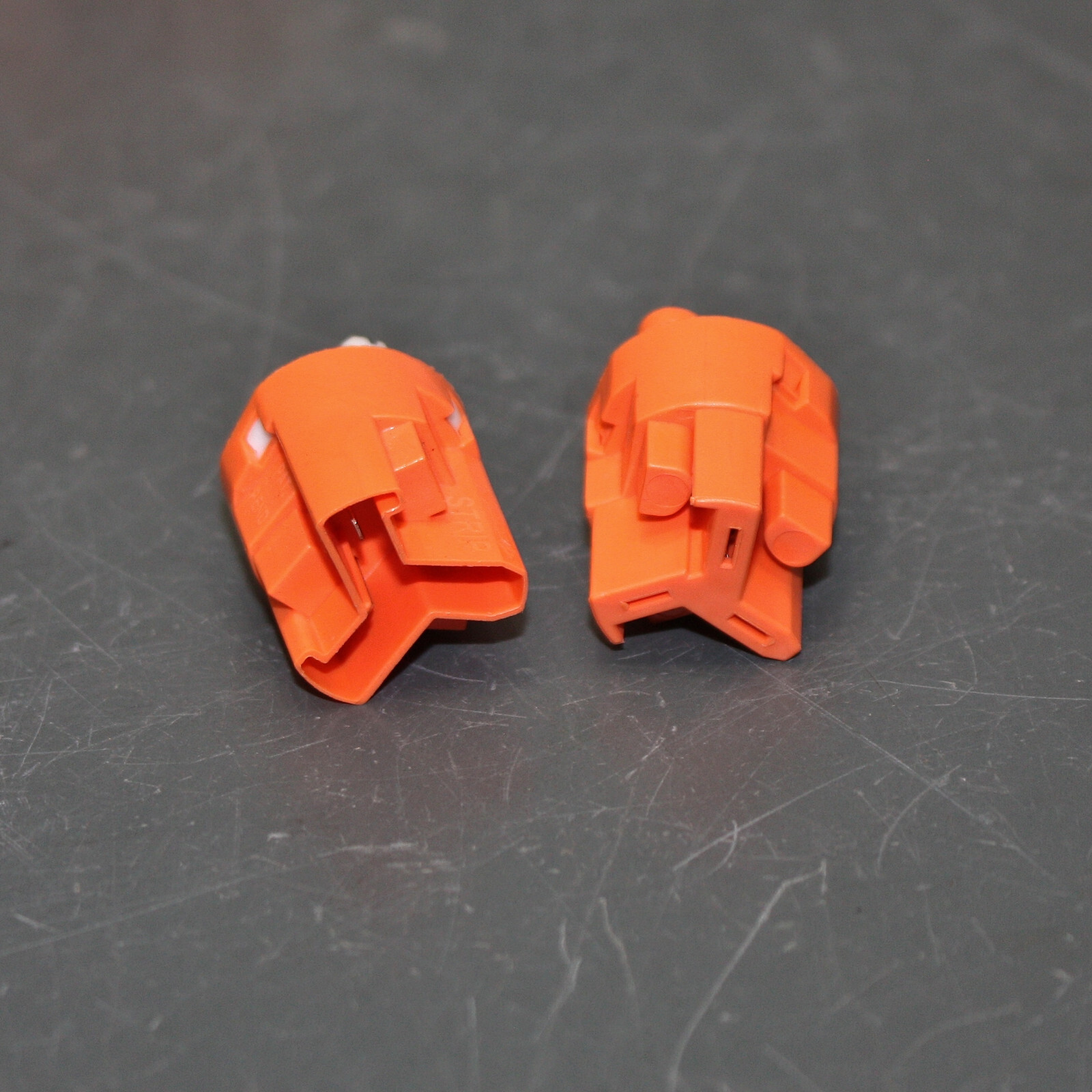 100 Ideal PowerPlug Luminaire Ballast Disconnect 30103X, 3Wire Plug