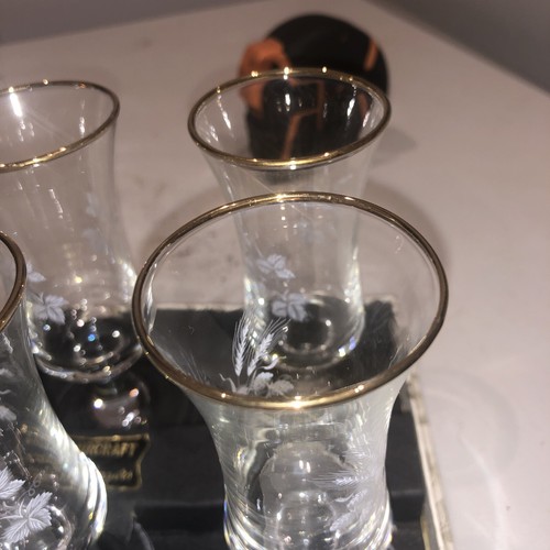 Clayton Meyers Colourcraft gold rim leaf design shot glasses set x 6 - Picture 5 of 11