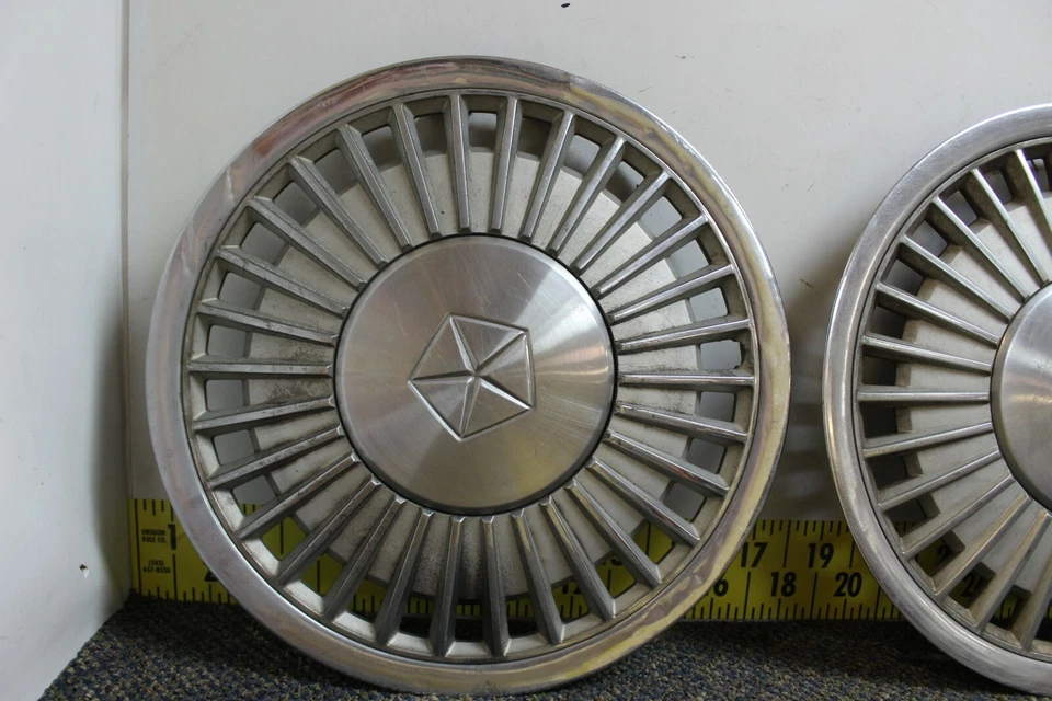 OEM Set of 4 14" Hub Cap Wheel Covers Pentastar 1984-88 Plymouth Chrysler(1880) - Image 2 of 4