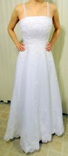 Melody Bridal Collection Wedding Dress  Veil, size 6
