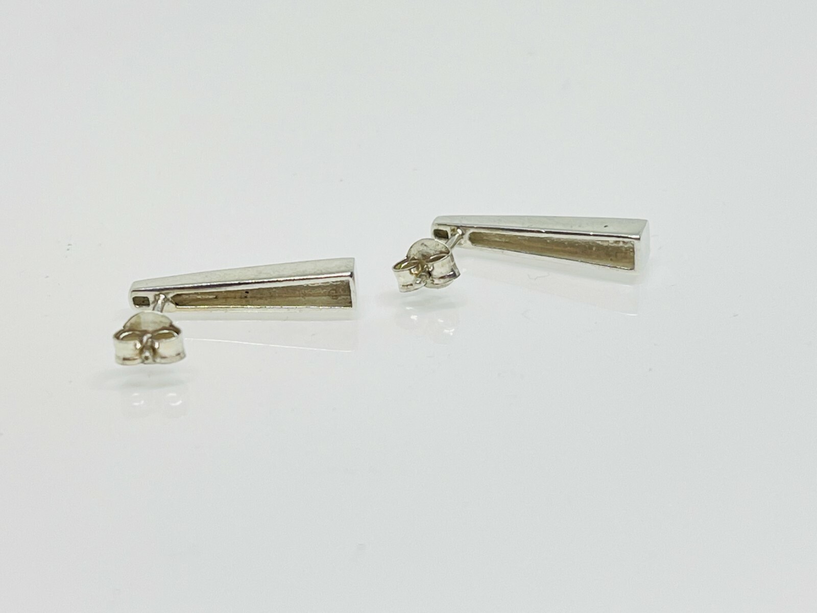 Gorgeous Solid Artistic Design Stud Earrings 925 … - image 9