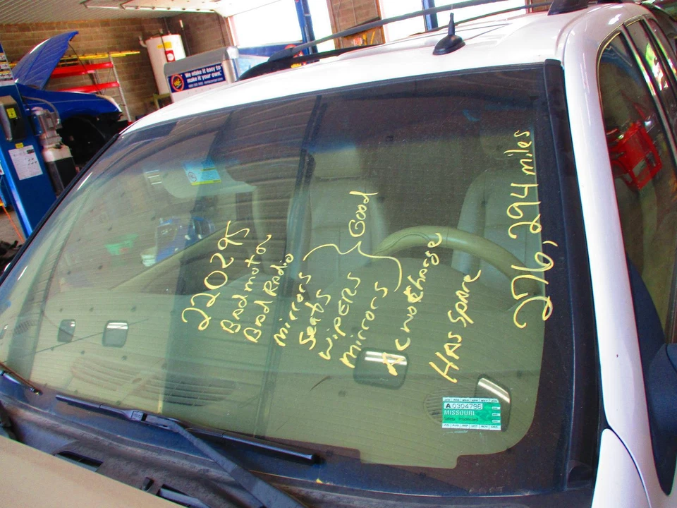 Б/у компрессор кондиционера подходит: 2004 Buick Rainier 5.3 класса C - Изображение 3 из 4