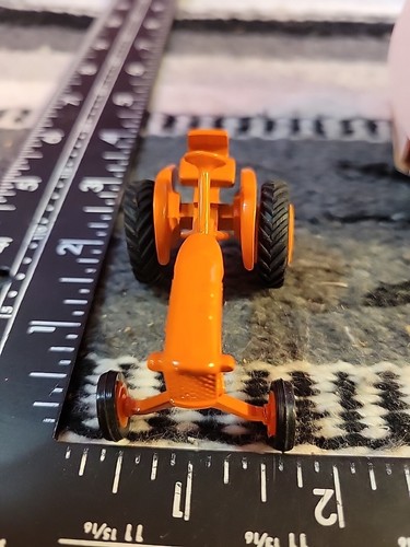 Allis Chalmers B 1/43 Diecast Farm Tractor Replica Collectible - Picture 7 of 13